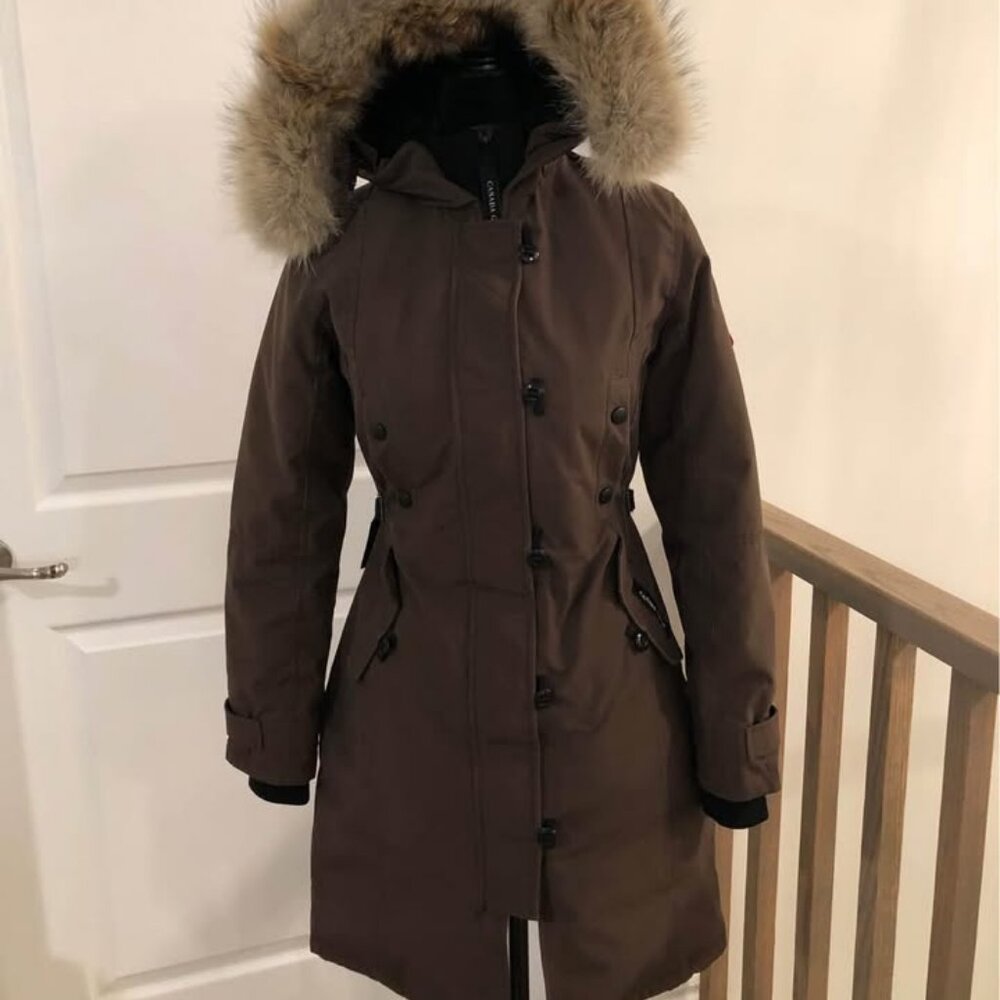 Canada Goose Women’s Brown Kensington Down Jacket Size XXS
